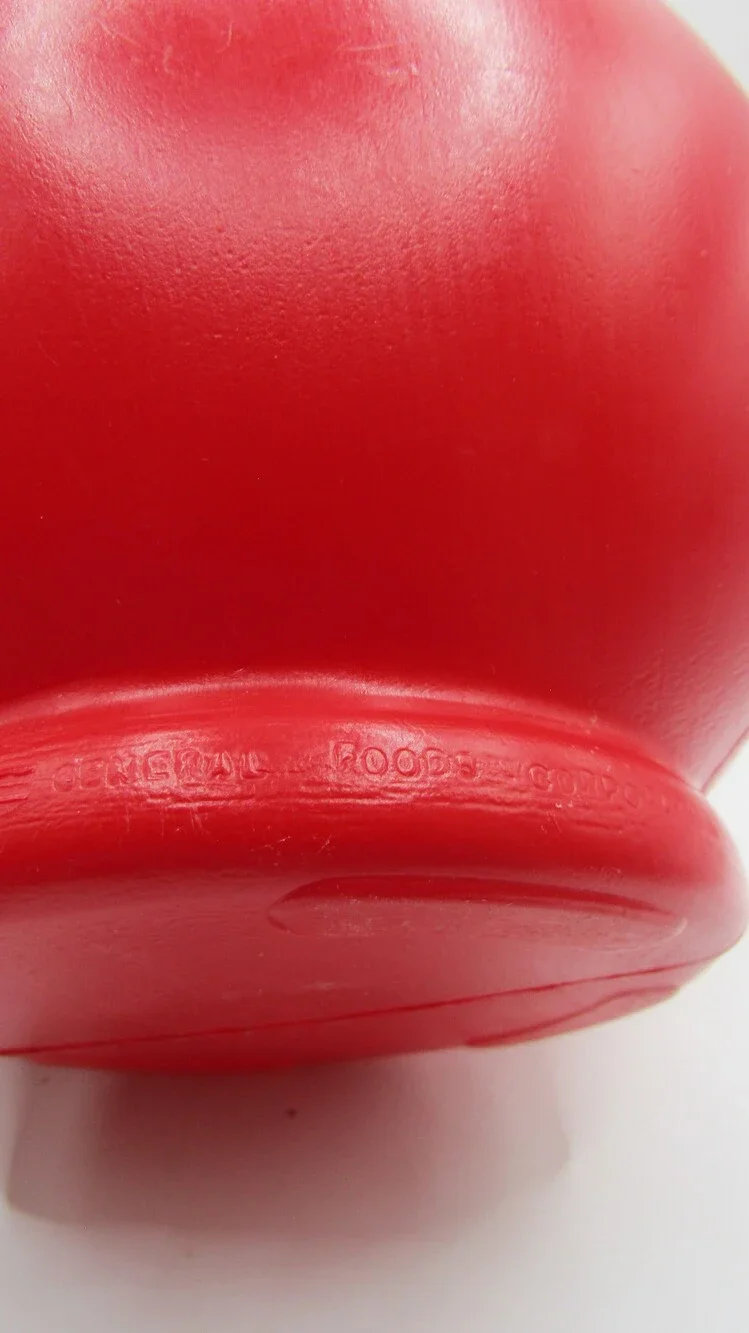 1984 Smiling Kool-aid Pitcher With Four Cups